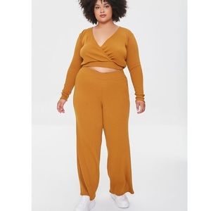 Plus Size Crop & Pant Set